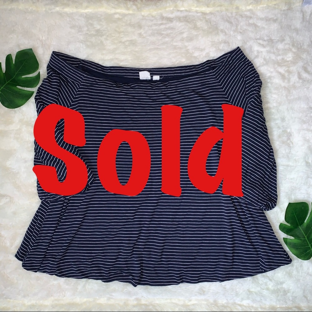 GAP long sleeve off the shoulder top L